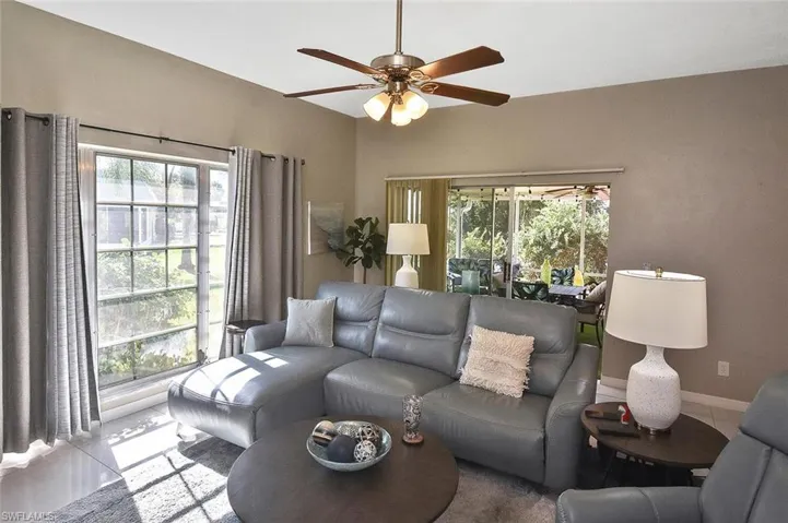 4 Park Lane Cir, Lehigh Acres, Florida 33936