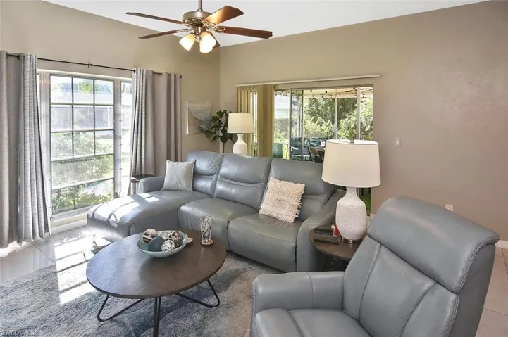 4 Park Lane Cir, Lehigh Acres, Florida 33936