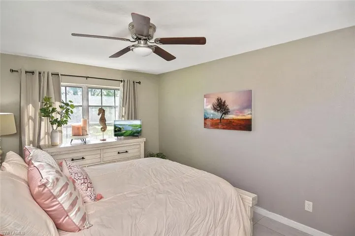 4 Park Lane Cir, Lehigh Acres, Florida 33936