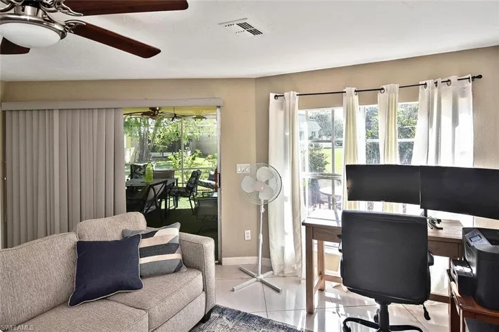 4 Park Lane Cir, Lehigh Acres, Florida 33936