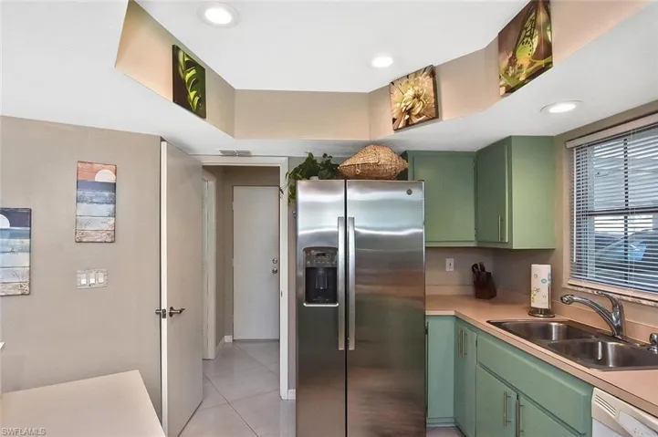 4 Park Lane Cir, Lehigh Acres, Florida 33936