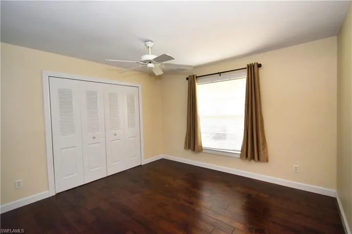 3825 SE 10th  PL, Cape Coral, FL 33904
