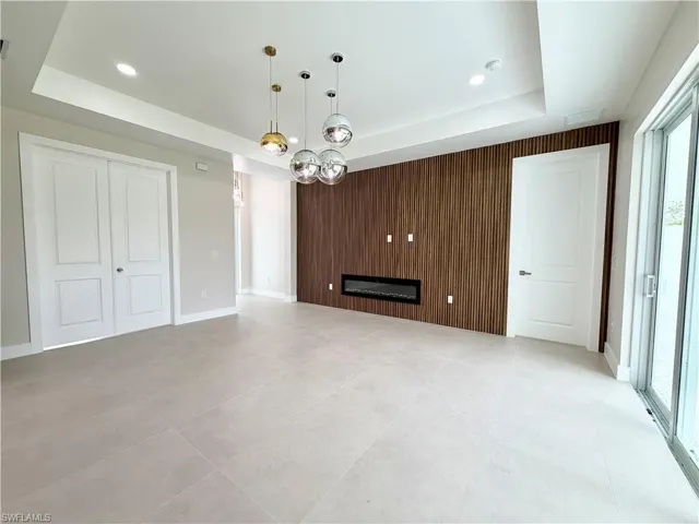 1013  Lincoln  AVE, Lehigh Acres, FL 33972
