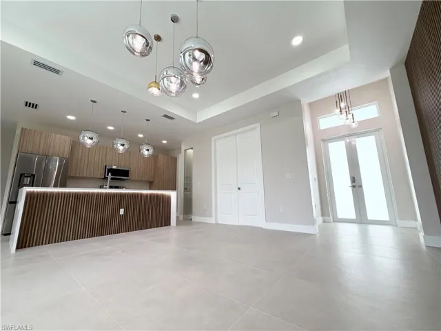 1013  Lincoln  AVE, Lehigh Acres, FL 33972