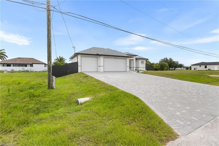 2837 Nw 3rd St, Cape Coral, Florida 33993