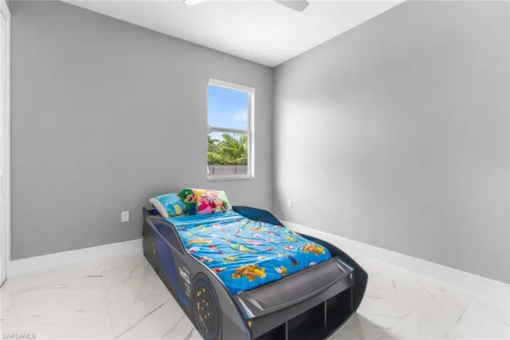 2837 Nw 3rd St, Cape Coral, Florida 33993