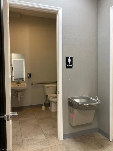 1032 Tamiami TRL # 12, PORT CHARLOTTE FL 33953
