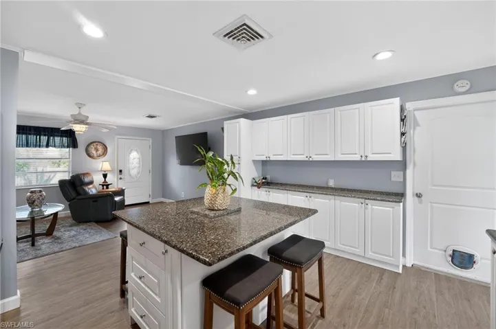 9031 Hilolo Ln, Venice, Florida 34293
