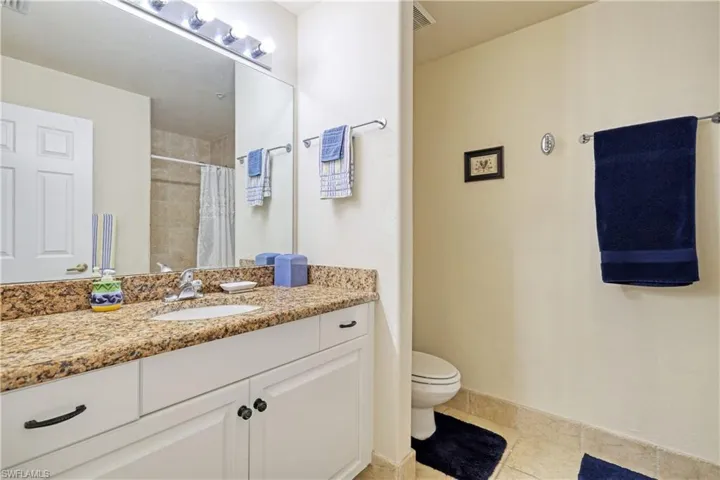 13110 Bella Casa Cir 103, Fort Myers, Florida 33966