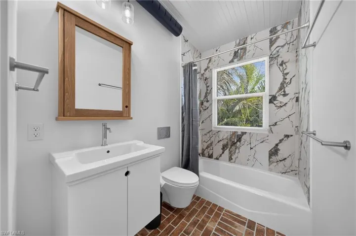 5217 Sw 24th Pl, Cape Coral, Florida 33914