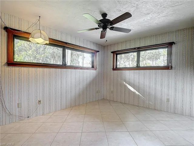 Den used as office