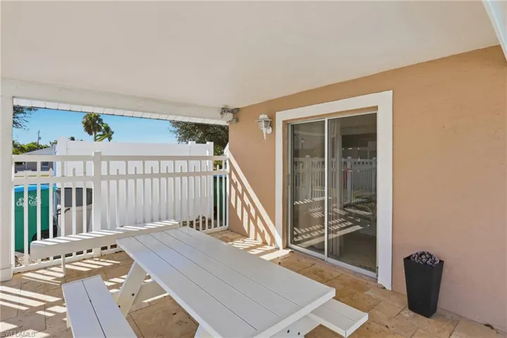 Balcony with outdoor dining space