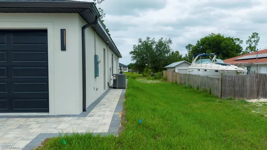 814 Clayton Ave, Lehigh Acres, Florida 33972