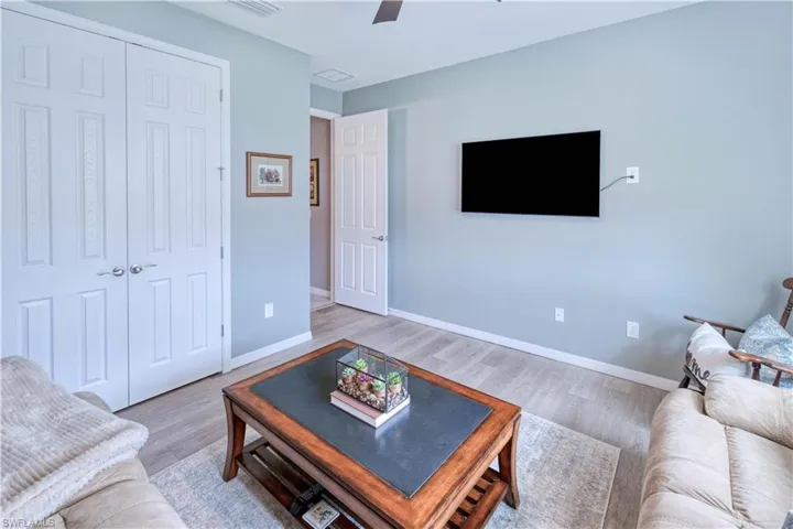 Spacious 2 bedroom used as den