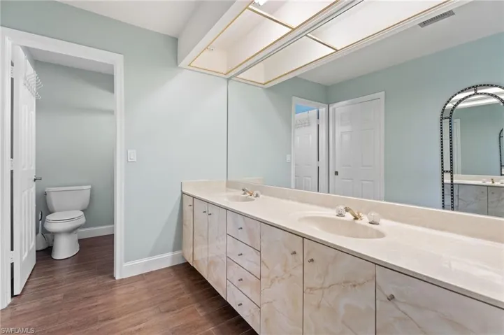 2239  Imperial Golf Co  BLVD, Naples, FL 34110