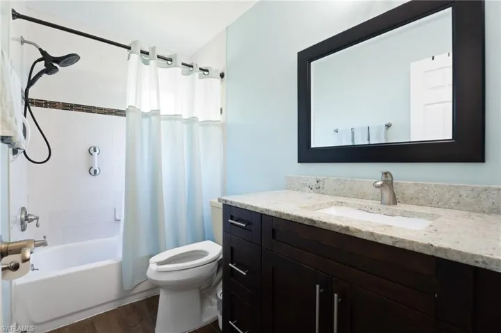 2239  Imperial Golf Co  BLVD, Naples, FL 34110