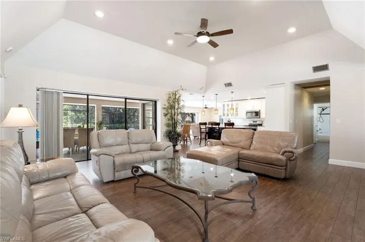 2239  Imperial Golf Co  BLVD, Naples, FL 34110