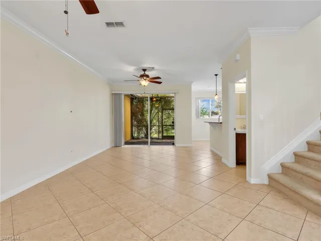 10101 Tin Maple Dr 122, Estero, Florida 33928