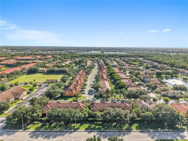 10101 Tin Maple Dr 122, Estero, Florida 33928