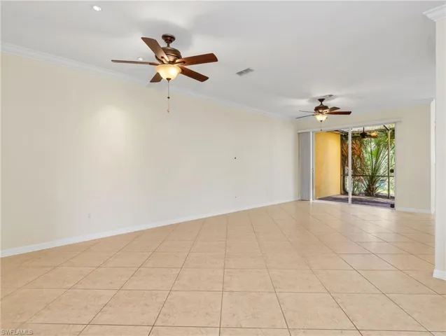 10101 Tin Maple Dr 122, Estero, Florida 33928