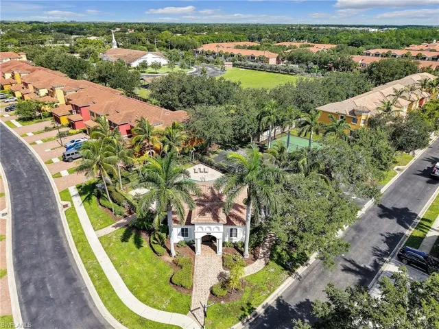 10101 Tin Maple Dr 122, Estero, Florida 33928