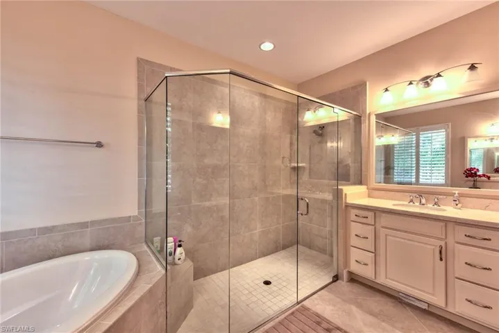 7755 Martino Cir, Naples, Florida 34112