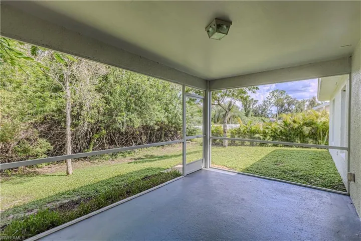 725 Kari Cir, Lehigh Acres, Florida 33974