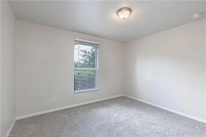 725 Kari Cir, Lehigh Acres, Florida 33974