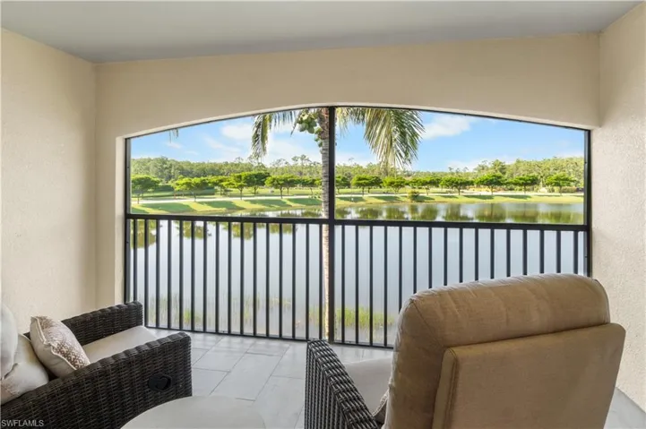 9510 Avellino Way 1926, Naples, Florida 34113