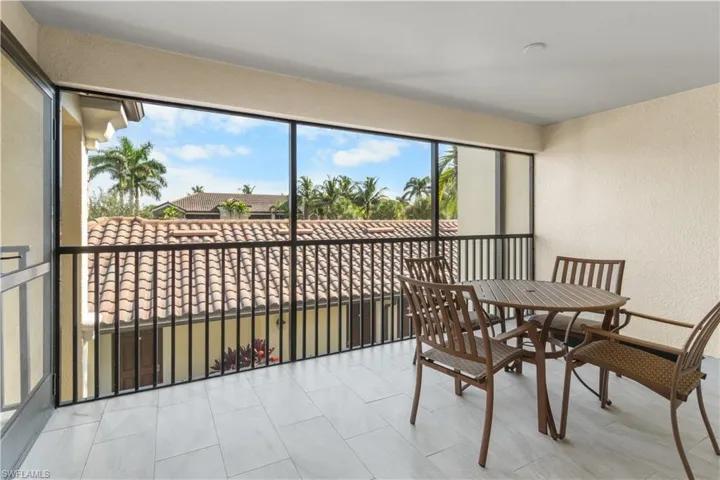 9510 Avellino Way 1926, Naples, Florida 34113