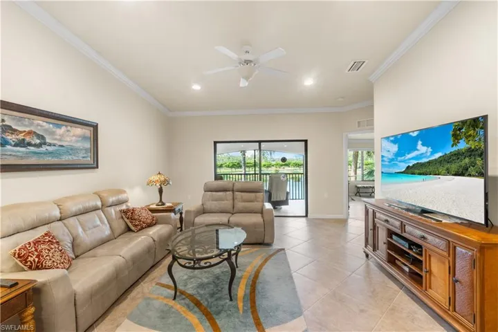 9510 Avellino Way 1926, Naples, Florida 34113