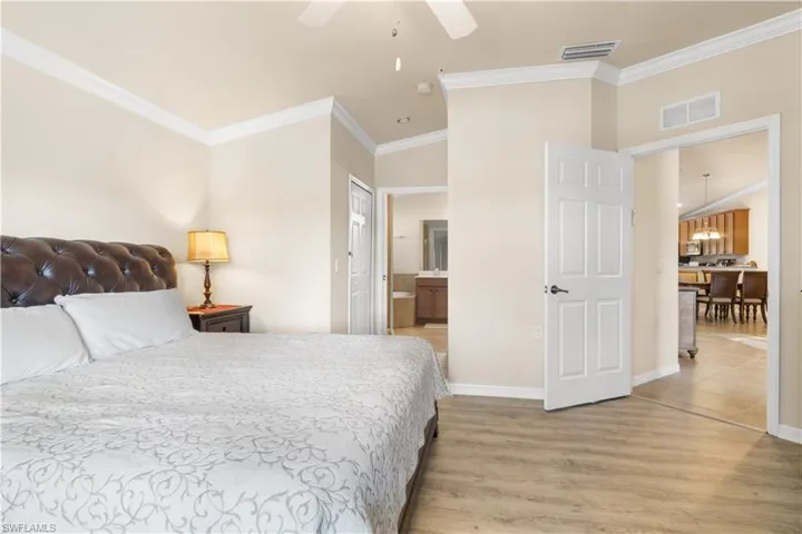 9510 Avellino Way 1926, Naples, Florida 34113