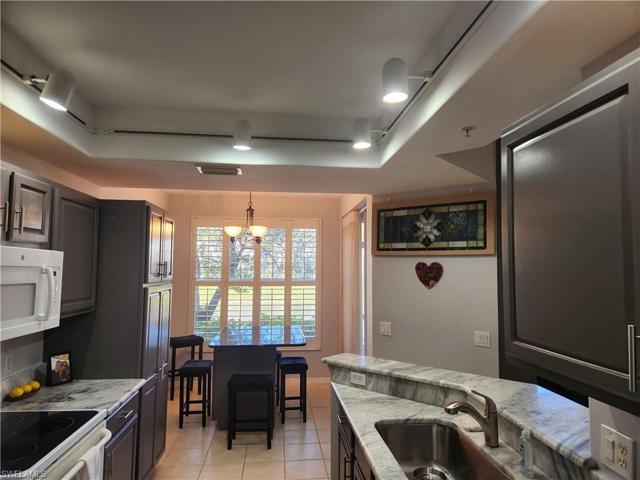 1400  Tiffany  LN, NAPLES, FL 34105
