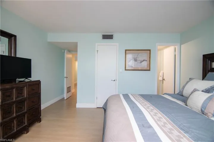1766  Cape Coral E PKWY, Cape Coral, FL 33904