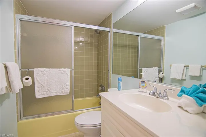 1766  Cape Coral E PKWY, Cape Coral, FL 33904