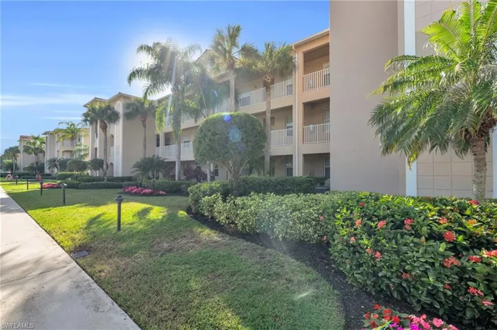 View of apartment building / complex