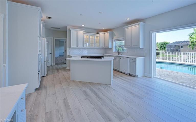 27070  Mora  RD, Bonita Springs, FL 34135