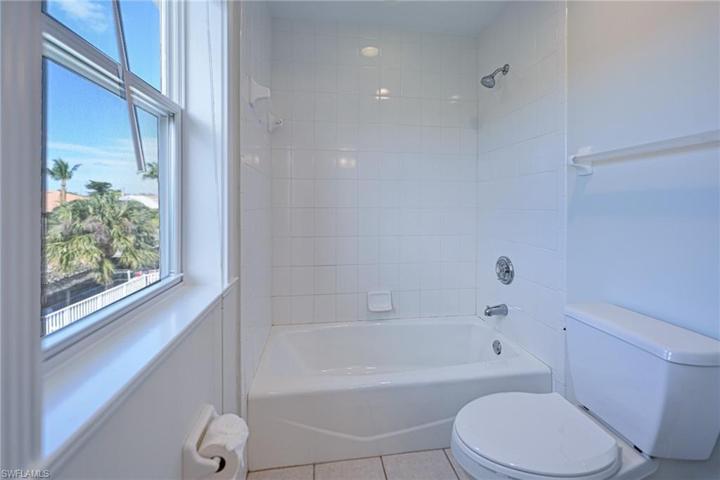 27070  Mora  RD, Bonita Springs, FL 34135