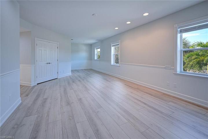 27070  Mora  RD, Bonita Springs, FL 34135
