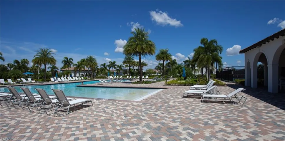 Amenity Center-Pool