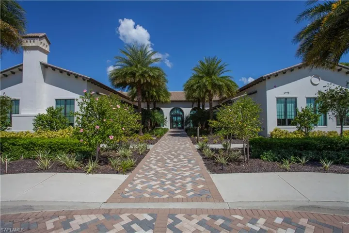 Amenity Center-entrance