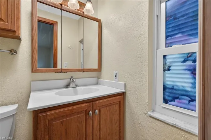 30 Aloe St, Alva, Florida 33920