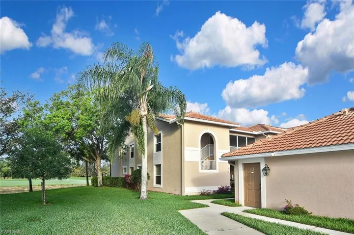 3870  SAWGRASS  WAY, Naples, FL 34112