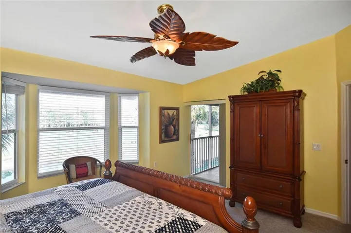 3870  SAWGRASS  WAY, Naples, FL 34112