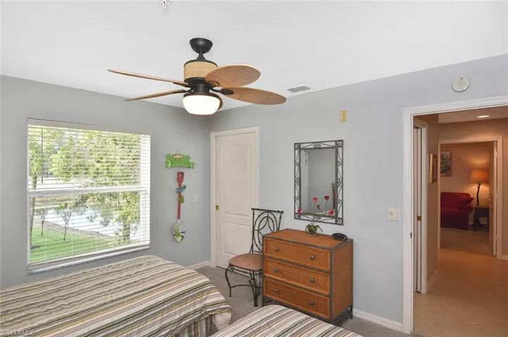 3870  SAWGRASS  WAY, Naples, FL 34112