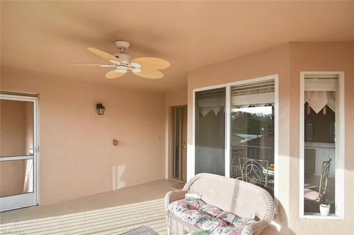 3870  SAWGRASS  WAY, Naples, FL 34112