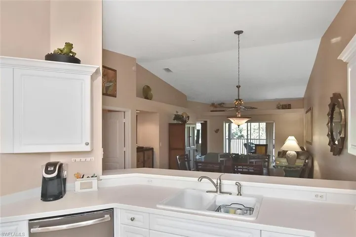 3870  SAWGRASS  WAY, Naples, FL 34112