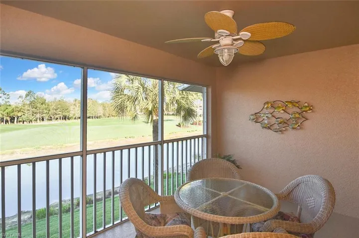 3870  SAWGRASS  WAY, Naples, FL 34112