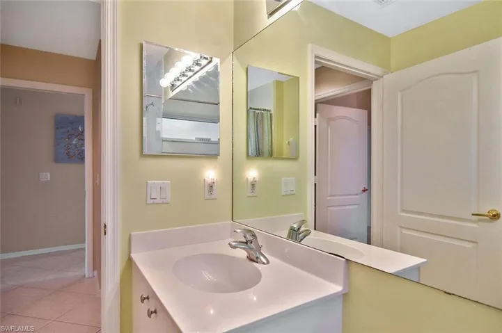 3870  SAWGRASS  WAY, Naples, FL 34112