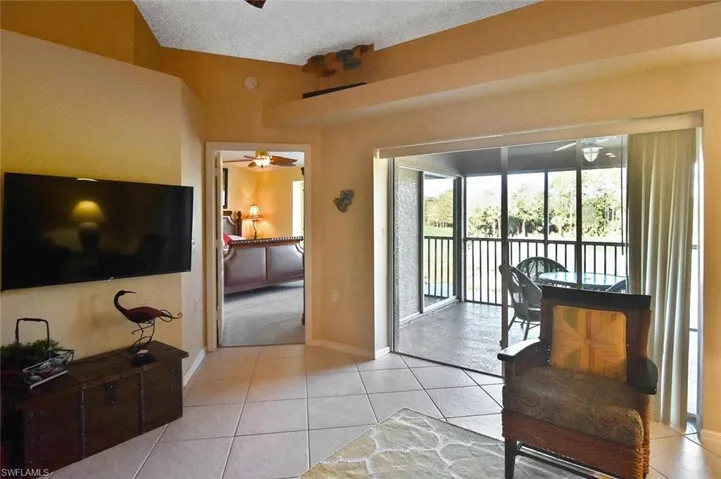 3870  SAWGRASS  WAY, Naples, FL 34112